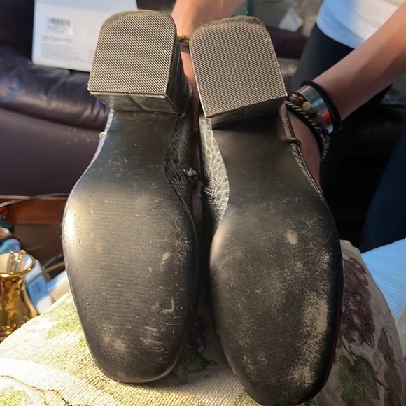 Steve Madden boots with heels Bluish gray alligator print Size 6.5 - Picture 7 of 9